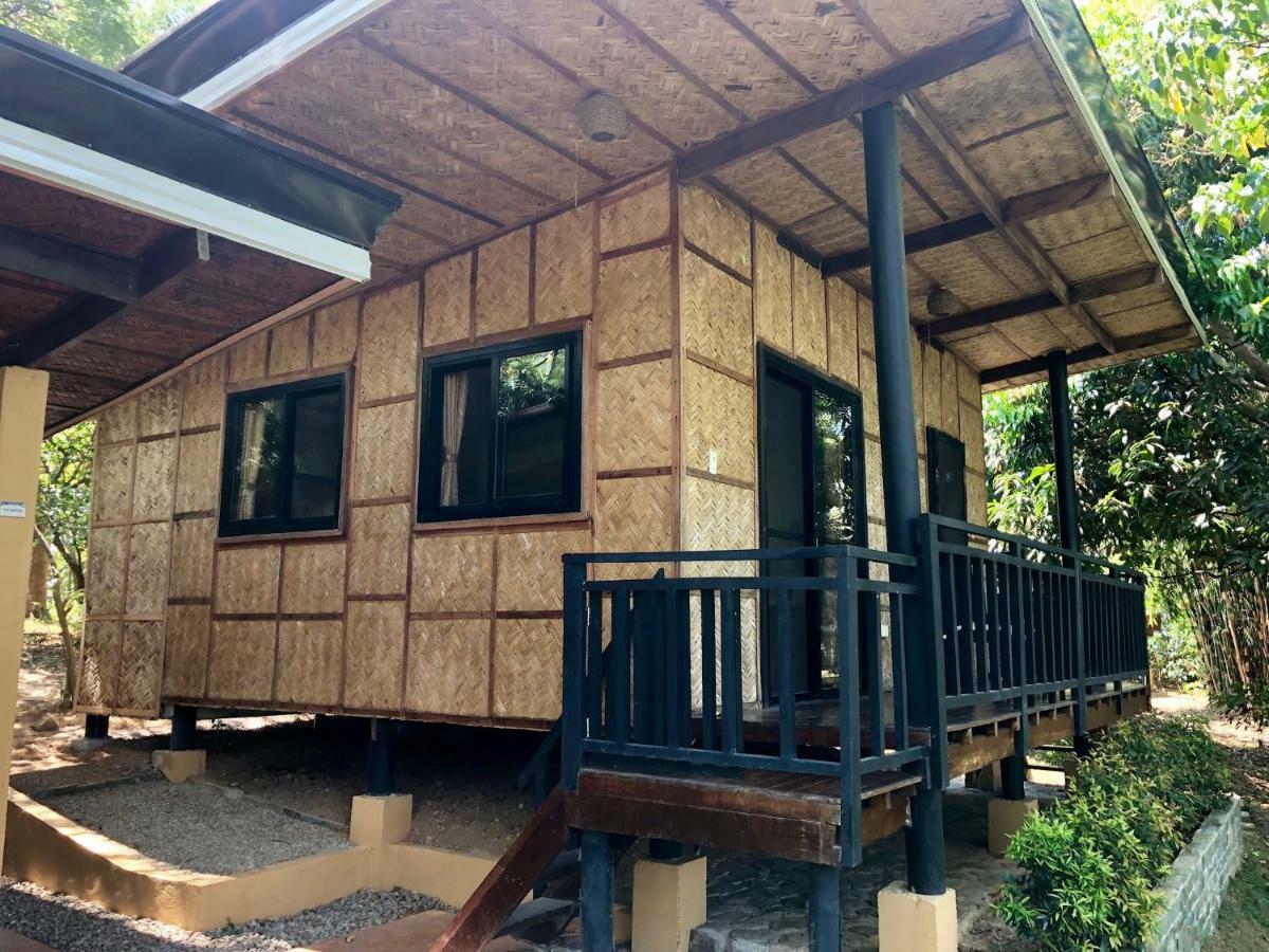 Native House With Beautiful Pool Villa Bagac Bagian luar foto